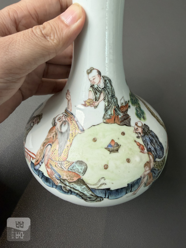 清咸丰 粉彩八仙雅集图瓶 - 图5